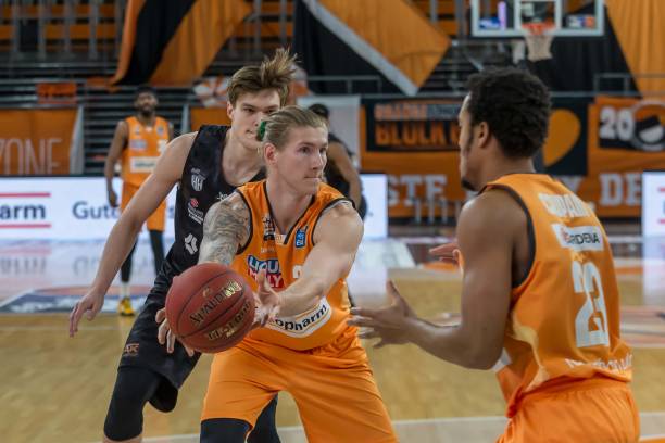 加特力图争 加特力图争