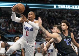 着举足轻重 着举足轻重