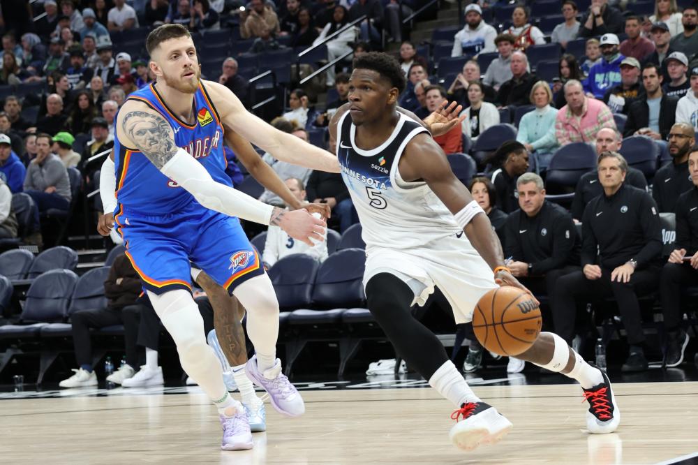 各校队员充 各校队员充