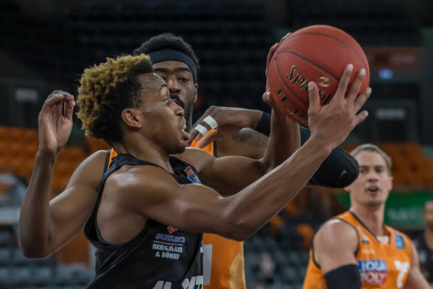 前东家大巴 前东家大巴